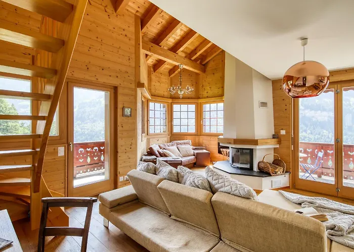 Duplex W Sauna Within The Residence